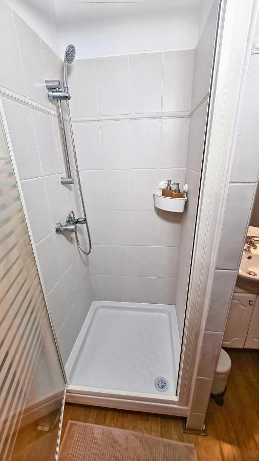 Ferienwohnung Sous Les Toits D'Avignon Exterior foto