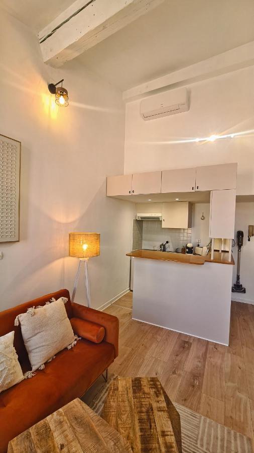 Ferienwohnung Sous Les Toits D'Avignon Exterior foto